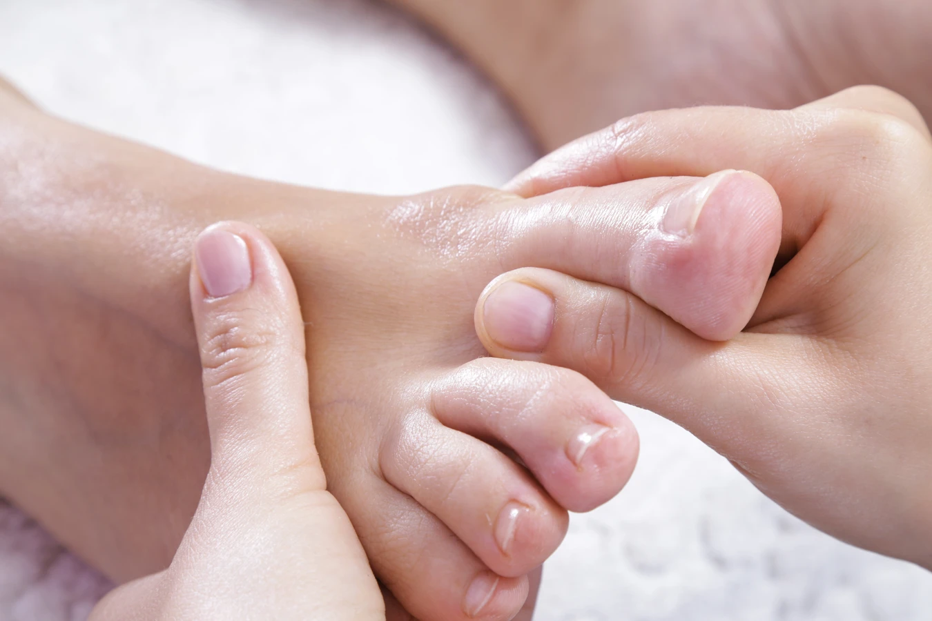 Co robi podolog ze stopami?